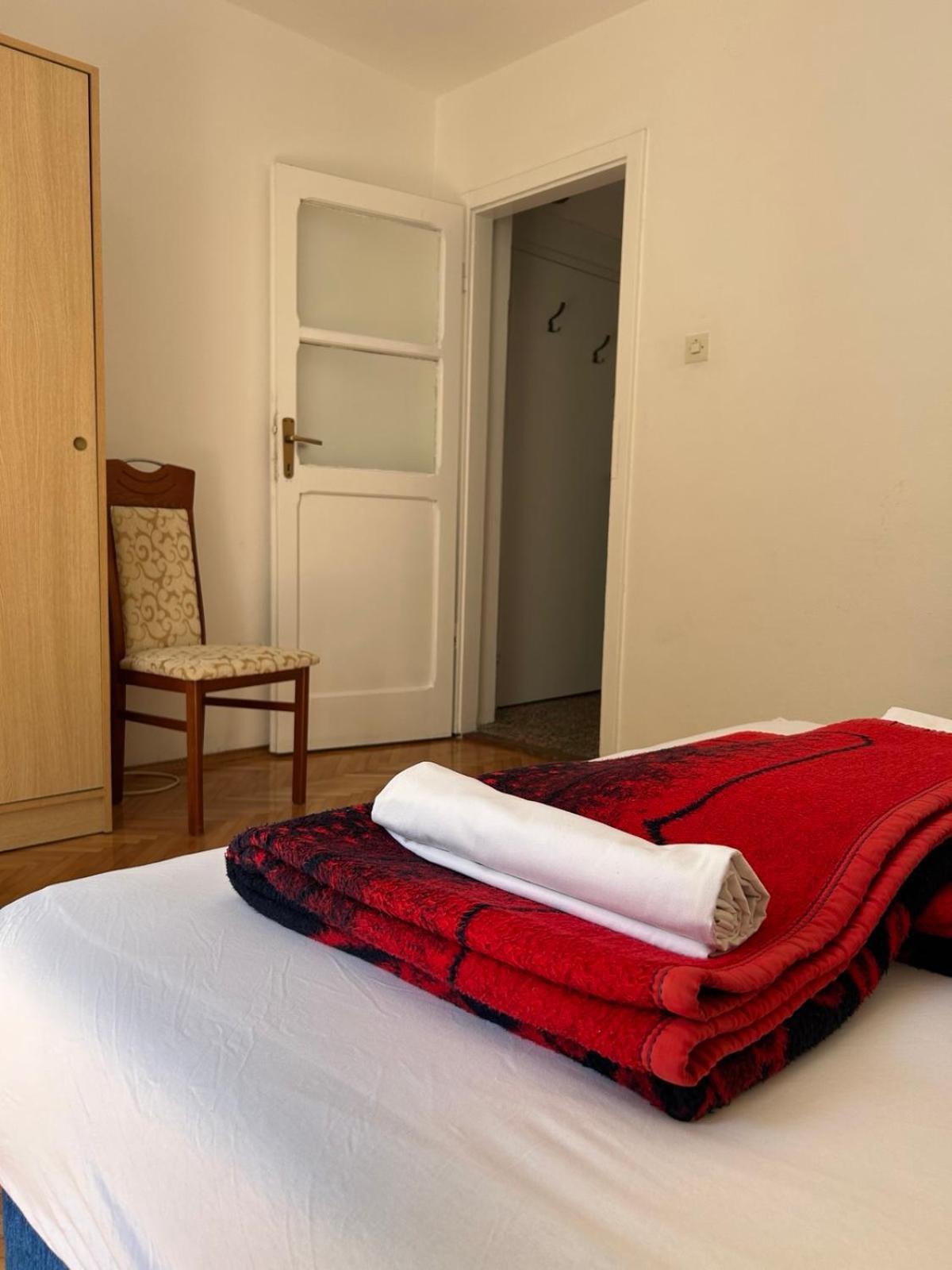 Apartments And Room Mv Petrovac 部屋 写真